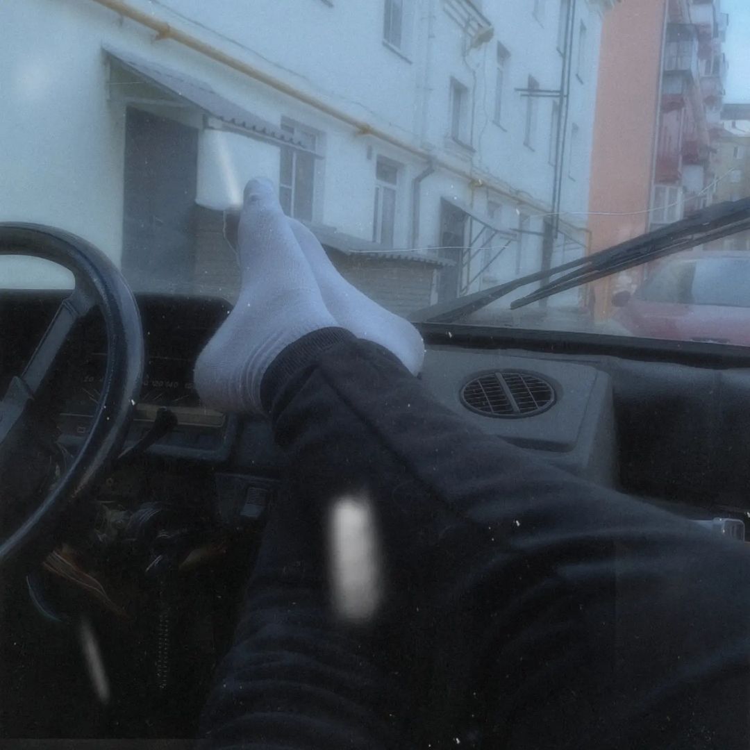 fureon4 в LOOKY — Да, в бумере так не лечь