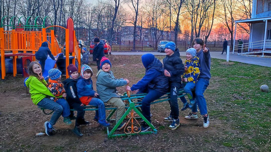 myfairytalesss in LOOKY. #весна🌷🌄🌡️#деткиконфетки🍬🍭❤️#прогулки,#реабилитация#моймир🌎#смысл_жизни#ардип_мо#мояdi💎#мойВлас👑#многосемья💞#многомама🫶#. #весна🌷🌄🌡️#деткик...