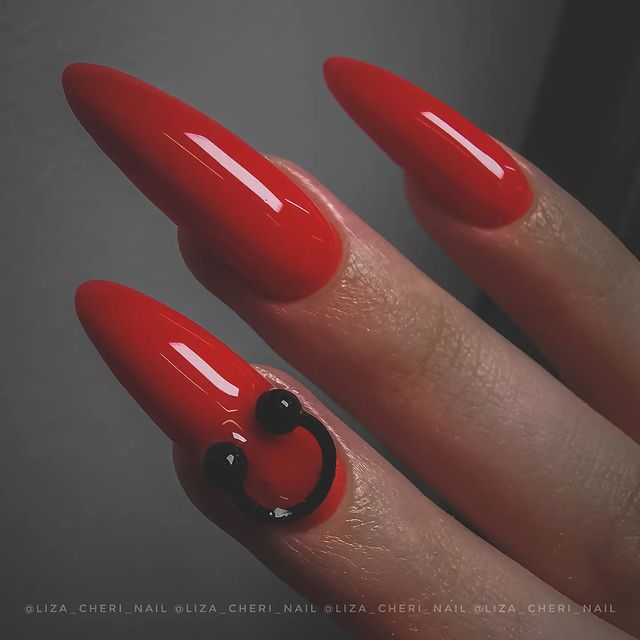 liza_cheri_nail в LOOKY. . Классический красный...