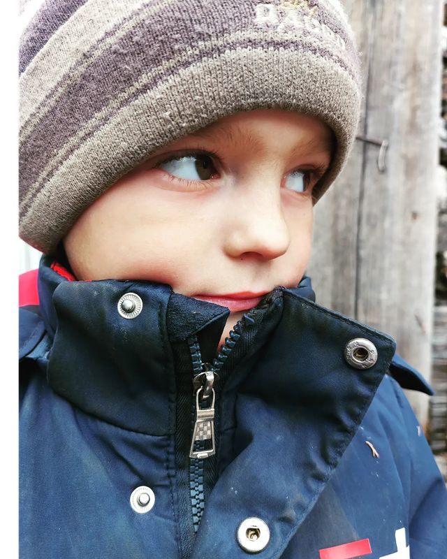 gali_epova в LOOKY. #брат,#моймалыш,#фемилилук,#family,#familytime,#instagram,#followforfollowback,#likesforlike. Я очень счастлива, ч...