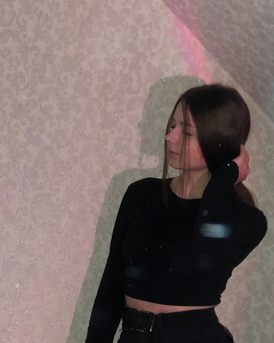 nnaasiii in LOOKY. . 당신이 여전히 그들을 사랑하기 때문에...