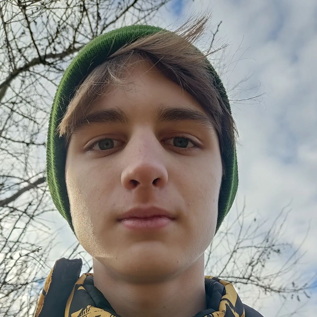Смотрю.