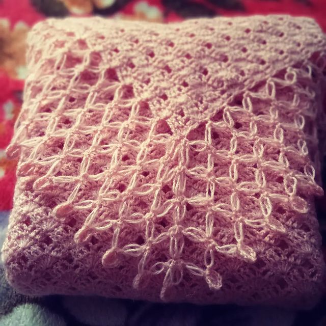 _ledi_kriss_ в LOOKY. #шалькрючком,#шаль_Шарлота,#ручнаяработа,#вязание,#вяжутнетолькобабушки,#узоркрючком,#шаль,#своимируками,#Орел,#handmade,#Alize_Angora_Gold,#Orel. 🌸В НАЛИЧИИ НЕТ🌺
Ша...