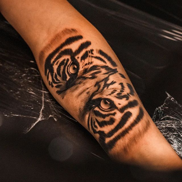 dzollii_tattooer в LOOKY. #tigertattoo. Podrška najbližih, h...