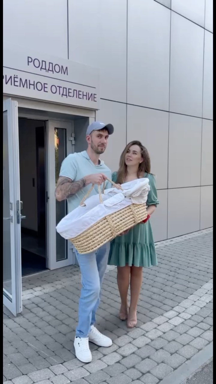 tel_andrey в LOOKY. #mira_is_love. Выписка из роддома �...