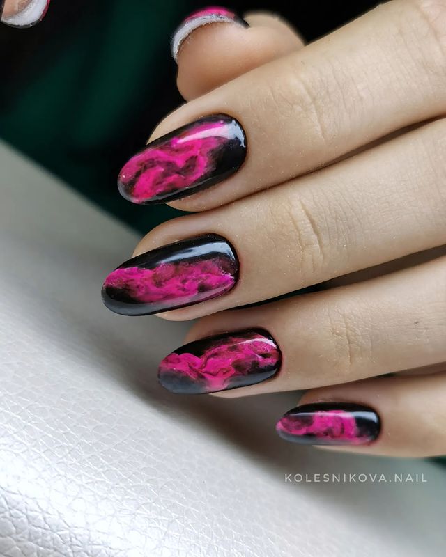 kolesnikova.nail в LOOKY. #аппаратныйманикюрпрохладный,#маникюрпрохладный,#маникюрвпрохладном,#наращиваниеногтейпрохладный,#наращиваниеногтей,#покрытиегельлакпрохладный,#ногтипрохладный,#ногтивпрохладном,#коррекцияногтейпрохладный. Ноготки с неоновым д...