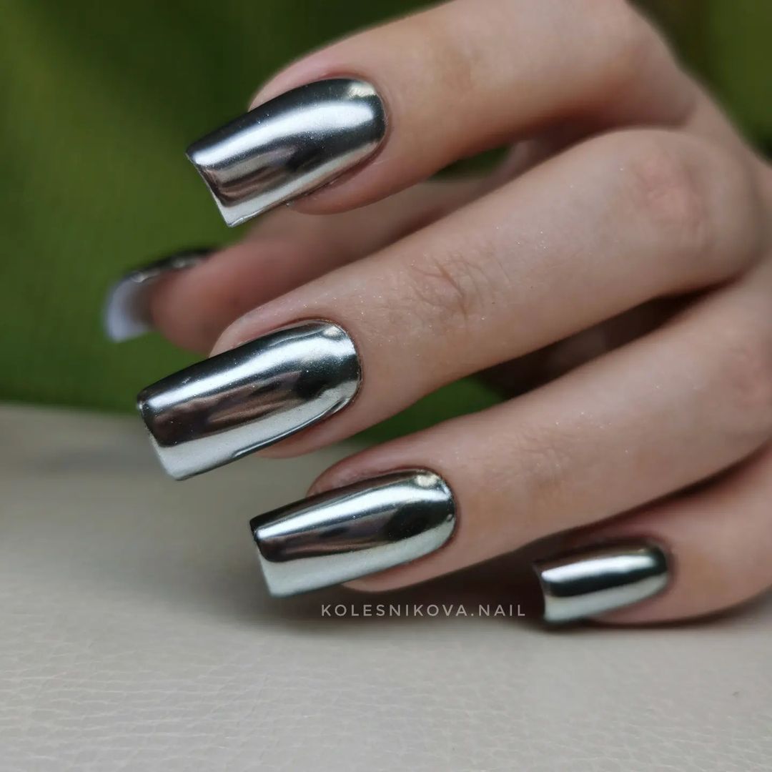 kolesnikova.nail в LOOKY — Вот эта втирка мне очень понравилась. Прям зеркальная, зерка