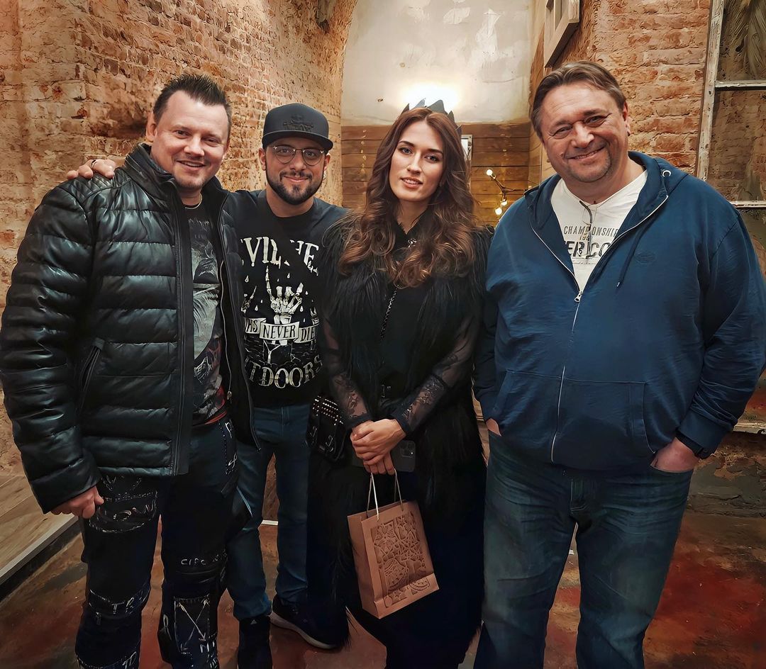 caspermusicinfo в LOOKY — Не каждый день рядом с тобой голос твоего детства, прямиком 