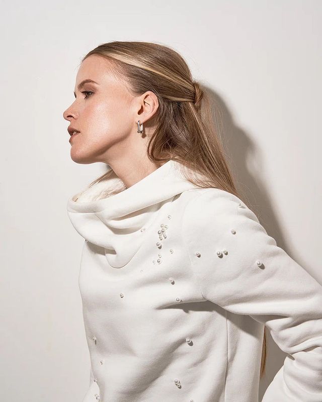 nnbrand_spb в LOOKY. #женскаяодежда#женскаяодеждаспб#пошивназаказ#пошивназаказспб#пеpемена#женскаятолстовка#женскоехуди. Наши прекрасные толс...