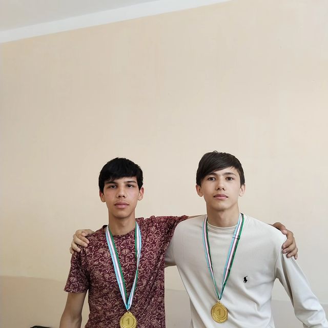 azizxon__yuldashev в LOOKY. . null