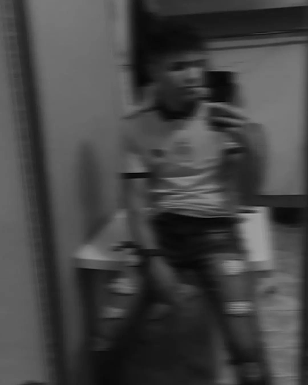 acvedomanuell in LOOKY. #sigueme,#model,#vnzla. Borroso 📷
.
.
.
.
#...