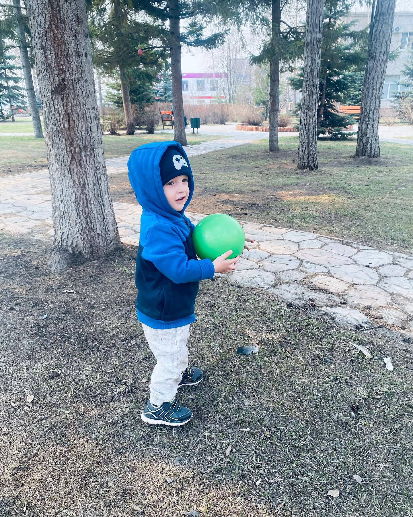 _elena__mama3xboy в LOOKY. . 💚💙