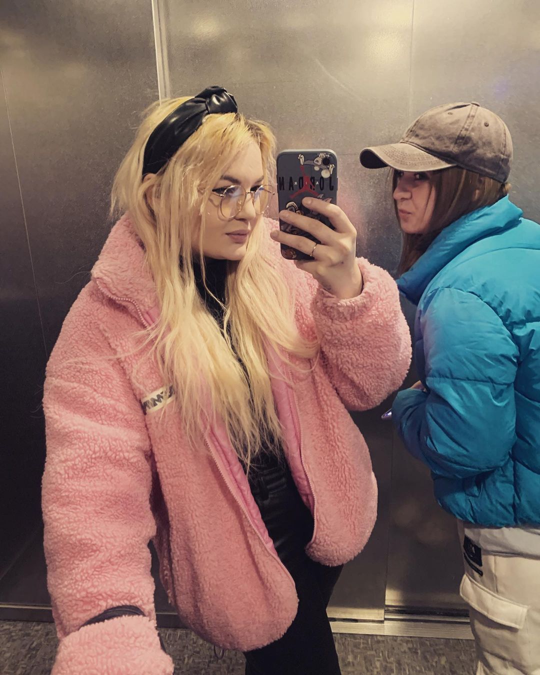 _barbie_1.0 в LOOKY — публикация