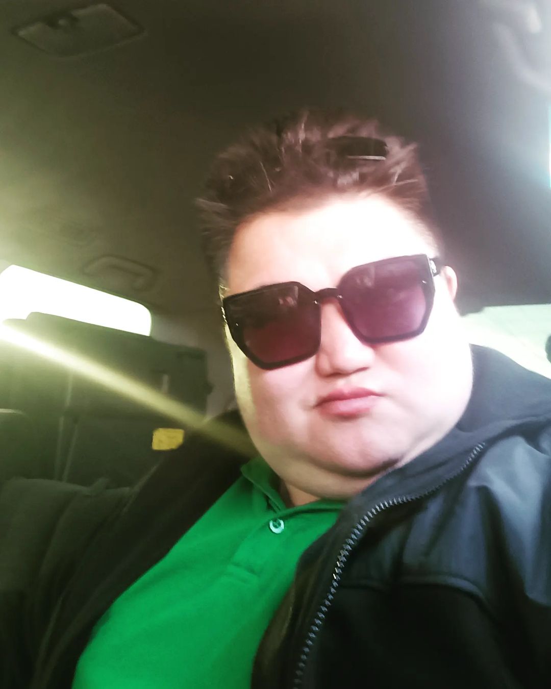 best_toloch в LOOKY — Давно я не делал селфи в чужих очках)
@baya_romanovna вот и 
