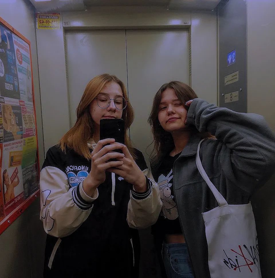 Stray kids, we are together, we are strong🤍🐇⛓️🐥💛®stay