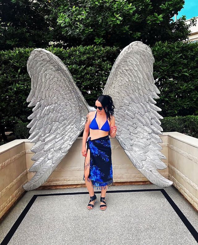 Clara в LOOKY. #selflove,#courage. Scars like wings🦋🌹...