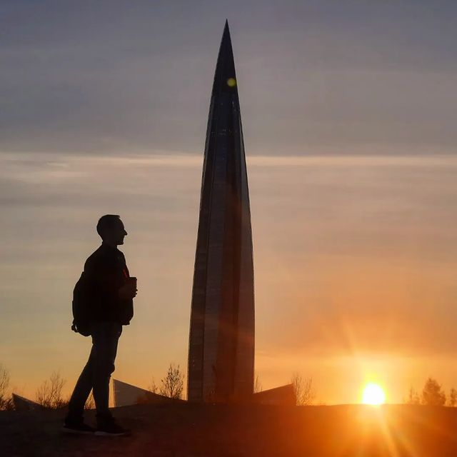 alex_savelii в LOOKY. #питер,#спб,#санктпетербург,#sunsetspb,#sunset,#nature,#love,#любовь,#россия,#photography,#пейзаж,#spb,#закат,#landscape,#holiday,#saintpetersburg. Люби каждый закат 🌅...
