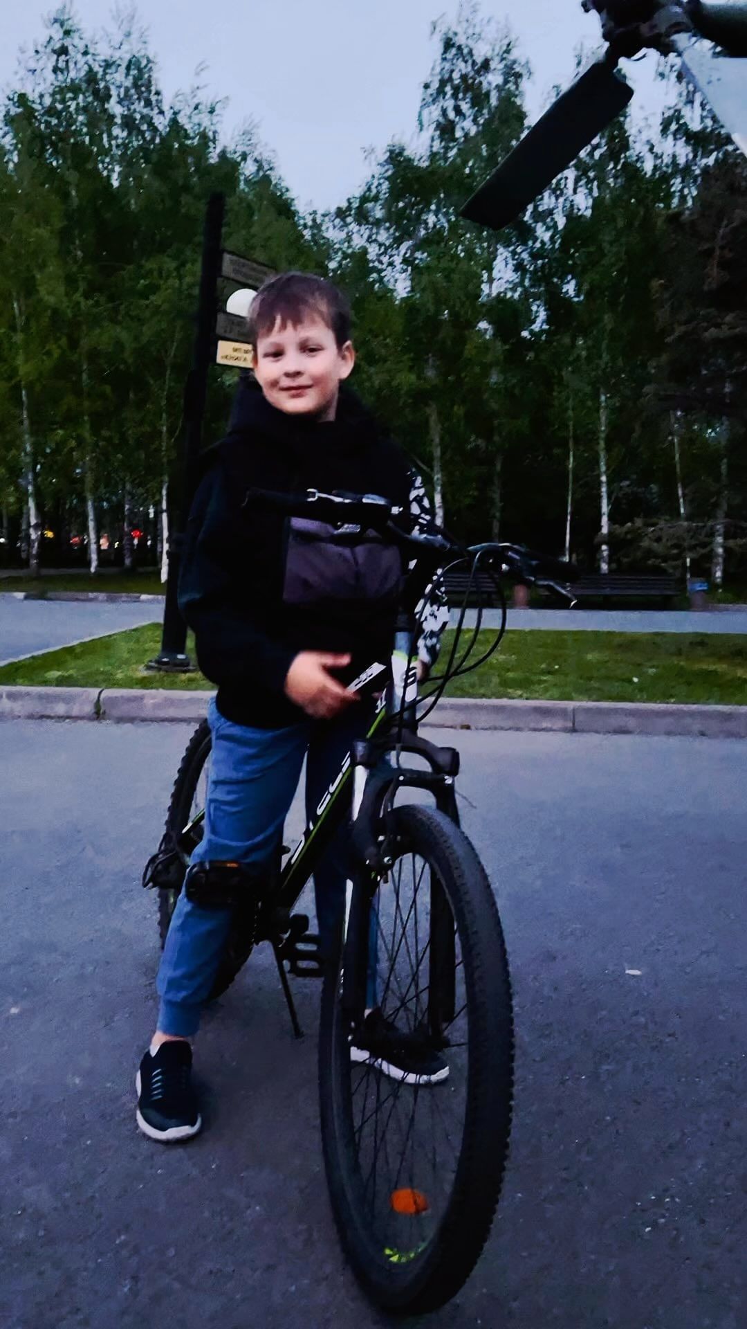 nikita_moi_kazan в LOOKY. #рилс,#велосипед,#топ,#рекомендации,#рек,#весна,#2023. Папа дай мне нормаль...