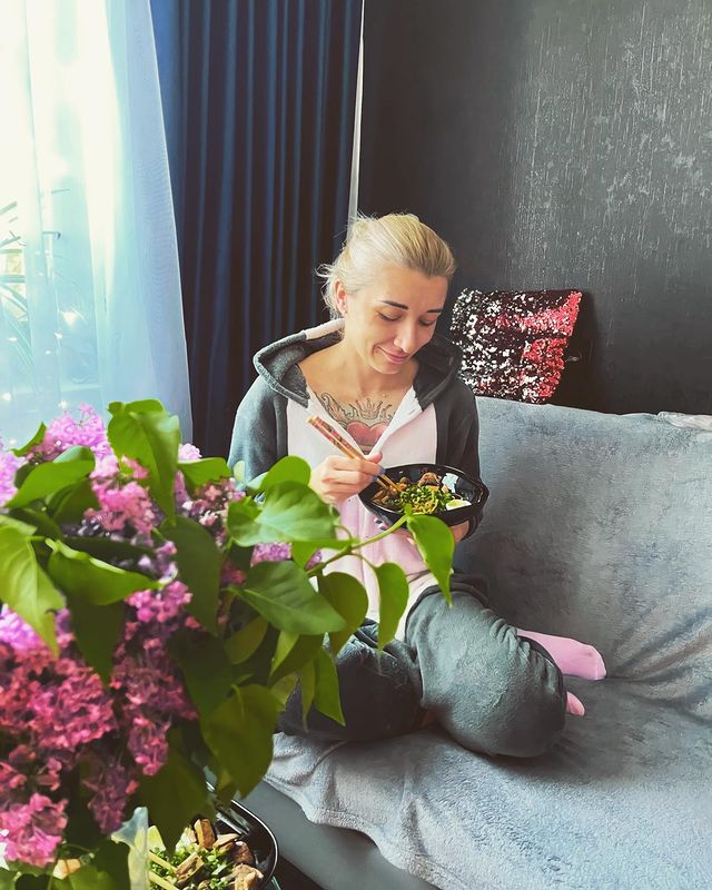 miss_goncharova в LOOKY. #рамен,#деньдорамщика,#кайфуем. Когда устроили с под...