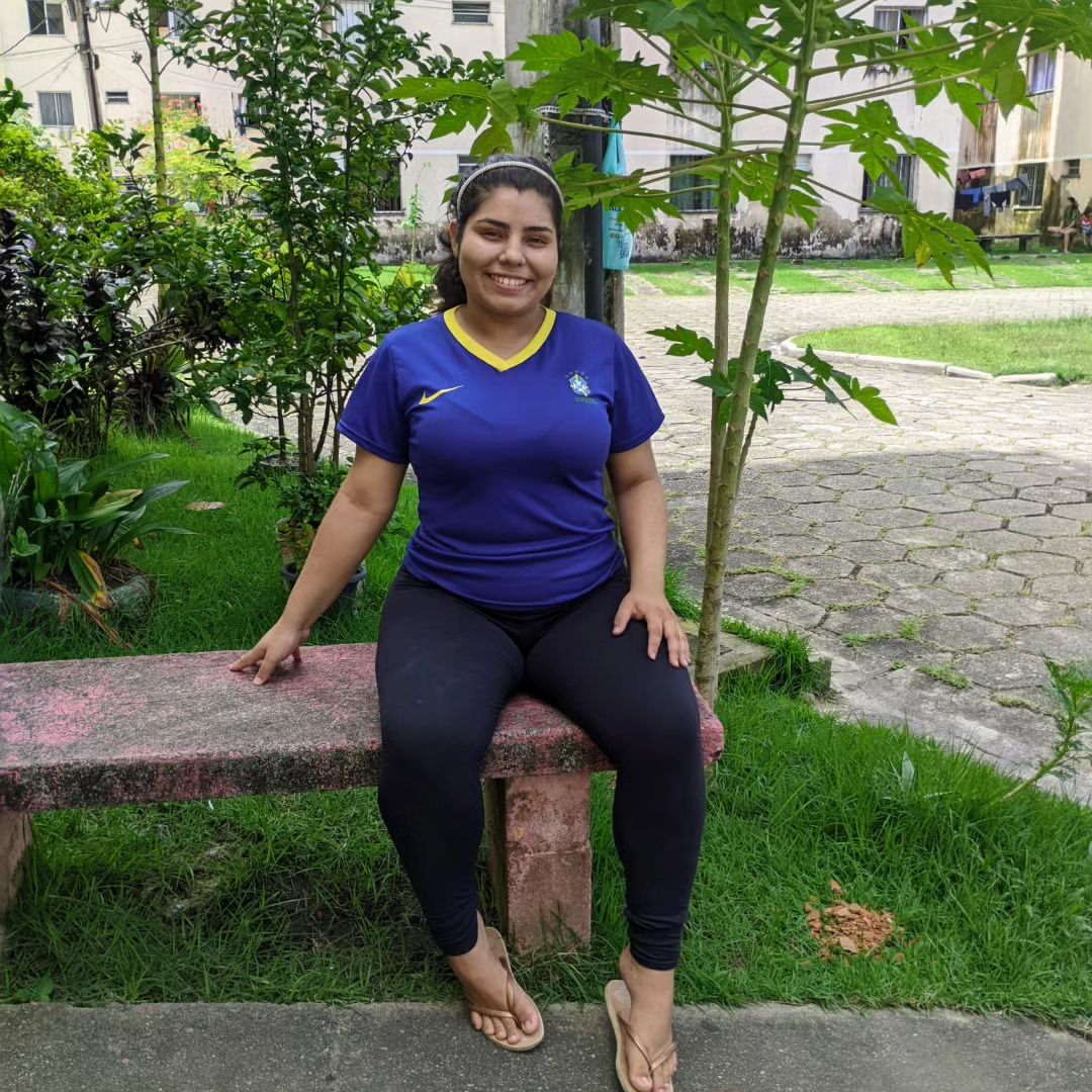 O que eu mais admiro nos seus olhos é o meu reflexo. 🧠