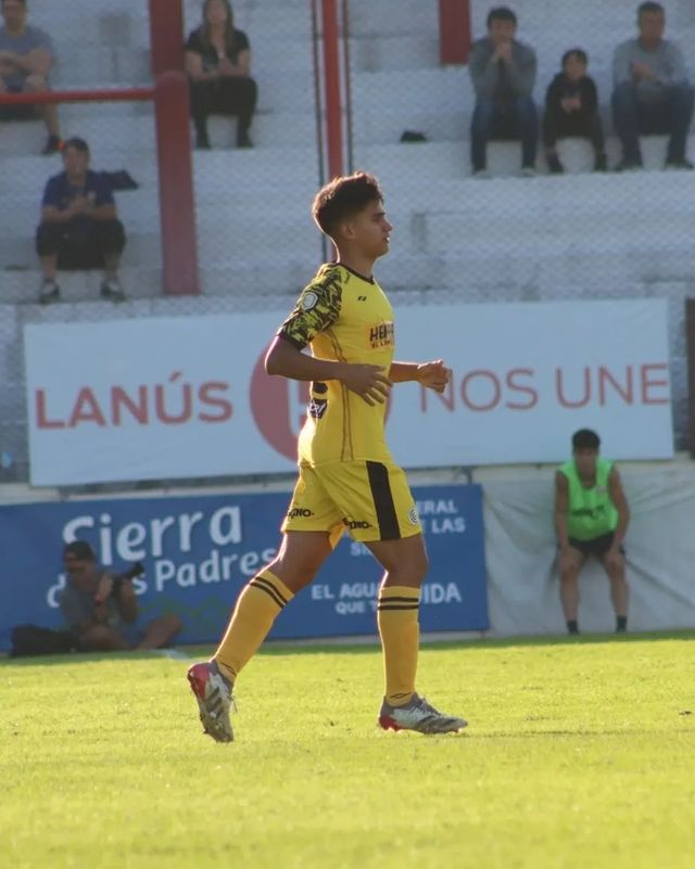 _nicoruiiz в LOOKY. . Debut en primera🌓⚽U...
