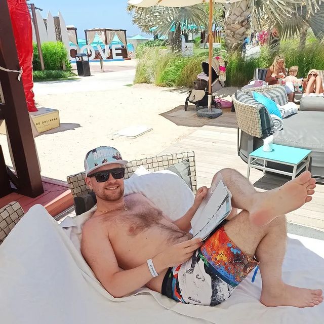 pavlovsky_maxim в LOOKY. #путешествие_тюменца,#отпуск,#отпуск2023,#dubai,#дубай,#fun,#goggles,#happy,#hat,#shorts,#sunglasses,#water,#очкизащитные,#солнечныеочки,#шорты,#comfort,#eyewear,#hat,#leisure,#muscle,#outdoorfurniture,#plant,#досуг,#имеет,#комфорт,#мебельдляулицы,#очки,#растение,#мышцы. Финальный день отпус...