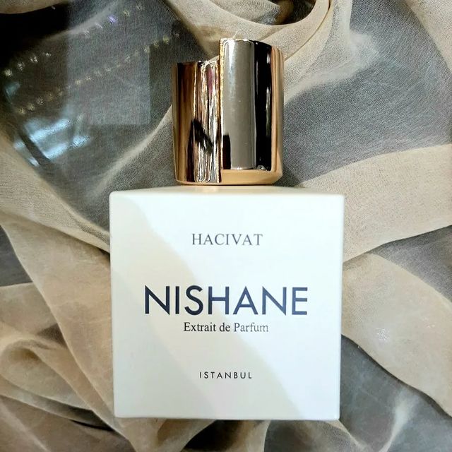 __ekaterina_karpova__ в LOOKY. . 🤍 Hacivat Nishane �...