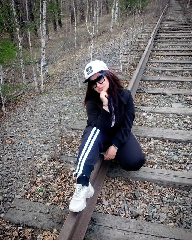 _tanysha88 в LOOKY. #жду,#лето,#жду,#счастья,#жду,#мира,#сижу,#ТанюшаЯ. И не думать и не вид...