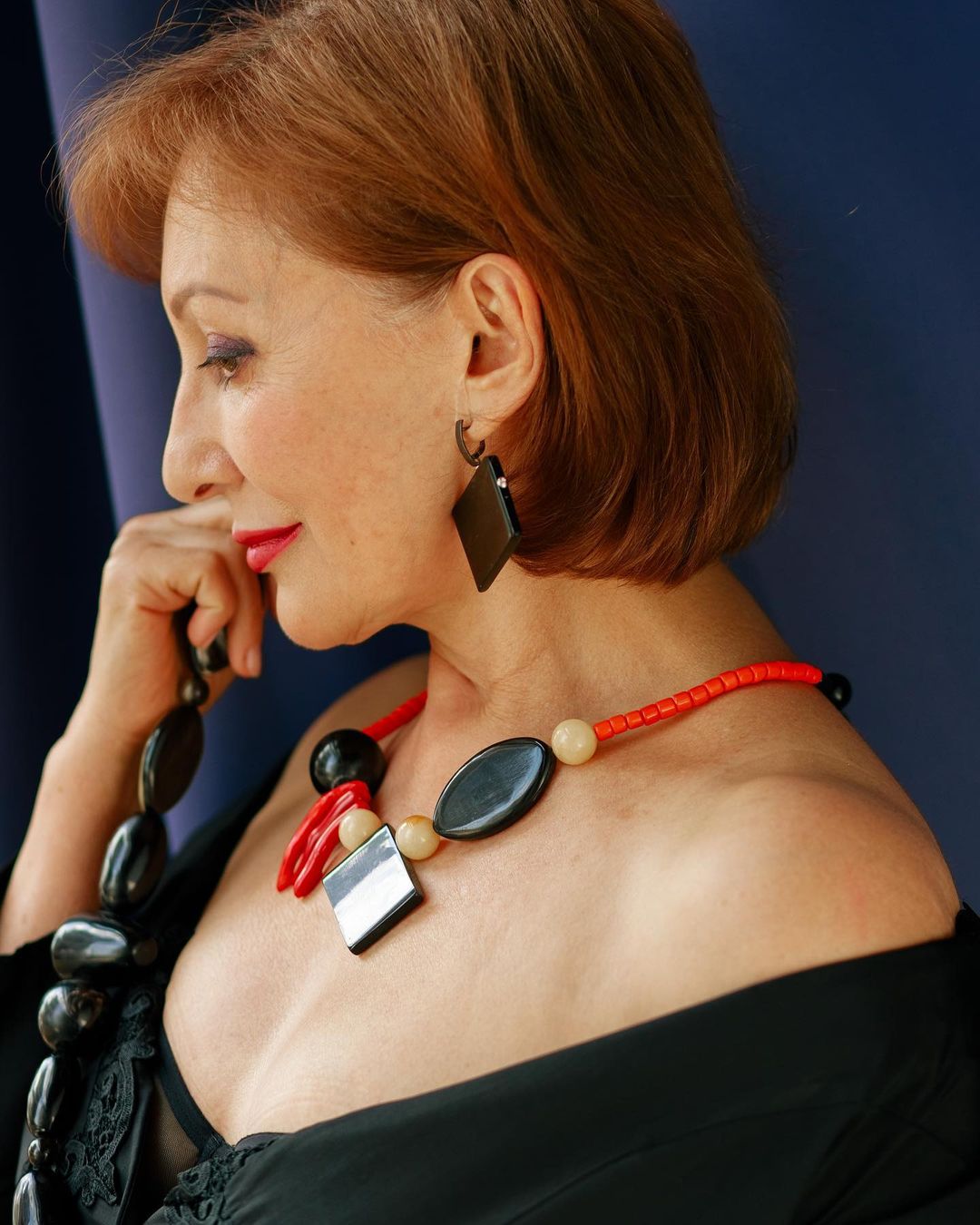 tatiana_sukhodoeva в LOOKY — Колье и серьги с рогом буйвола.

Яркая геометрия.
Контрастна