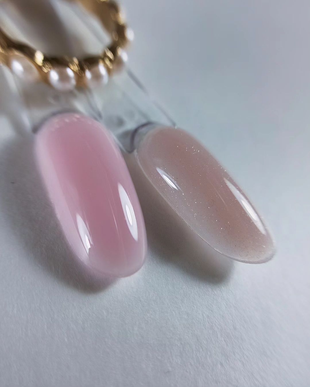 kuzmina.nailartist в LOOKY — Посмотрите, какая нежность!

Два новых оттенка геля 🤍