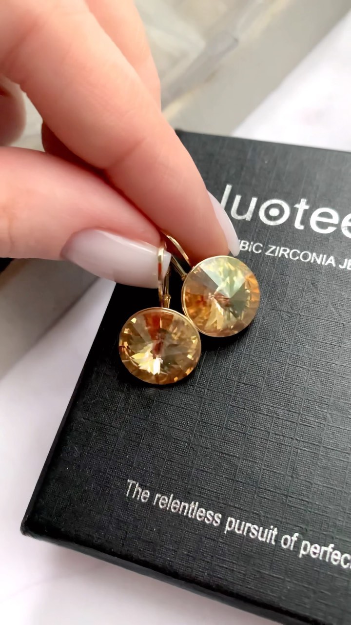julia_fashion_bizhy in LOOKY. #Swarovski,#купитьсерьги,#пятигорск,#бижутерияоптом,#бижутерияпятигорск,#сваровски,#swarovski,#swarovskicrystals,#JuliaFashion,#серебро,#кмв,#серьгиJF,#рилс,#рек,#реклама,#рекомендации,#вз. 🌷Они восхитительны�...