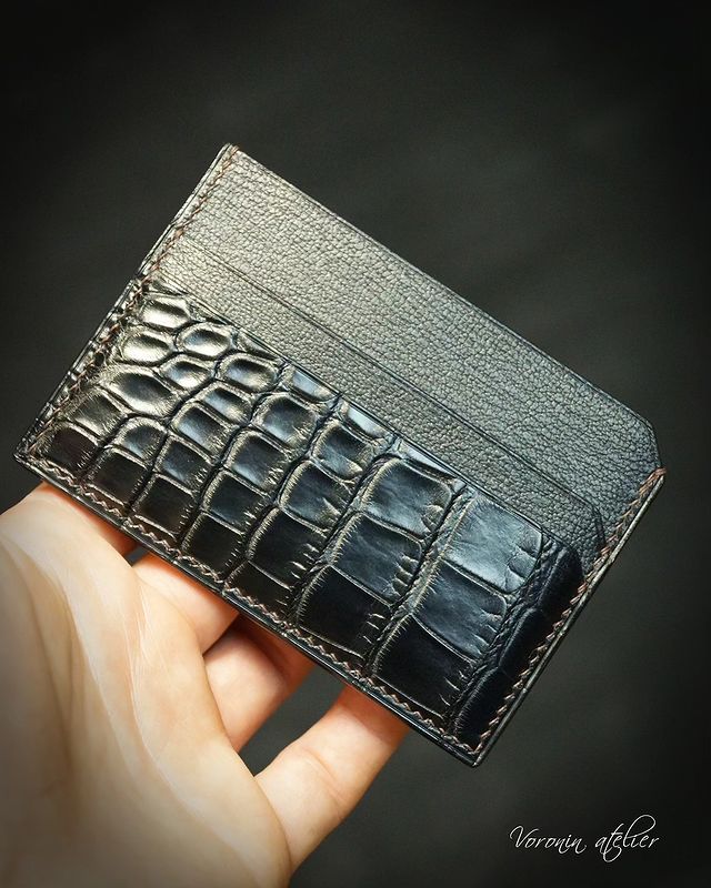 voronin_atelier в LOOKY. #voroninatelier,#leathercardwallet,#leathercardholders,#cardholder代購,#cardholdersouvenir,#cardholderpremium,#cardwallets,#изделияизкожиомск,#cardholders,#cardcase,#fullylined,#luxuryaccessories,#luxuryleathergoods,#кардхолдер,#картхолдер,#crocodilewallet. Кардхолдер из крокод...