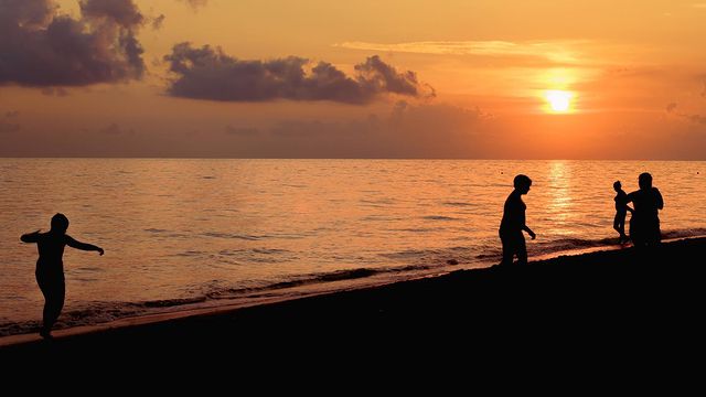 notmewhyitsalwaysme в LOOKY. #70mm,#photography,#shadows,#sunset,#sunsetphotography,#sea,#blacksea,#clouds,#conceptphtography,#a7iii,#helios,#film. Тени.

_____________...