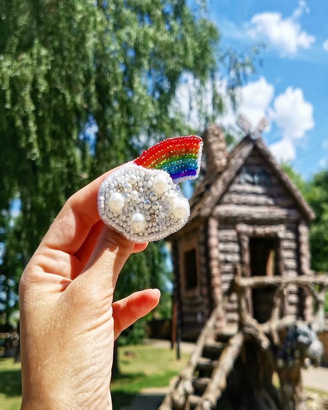 rukami_mary в LOOKY. #брошиMary_SY#рукоделие#handmade#etsy#броши#брошиизбисера#красотасвоимируками#наширукинедляскуки#творение#творюивытворяю#. ... Люблю грозу... А...