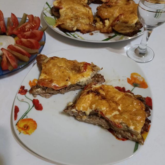viktorivanov644 в LOOKY. . Мясо по-французски.