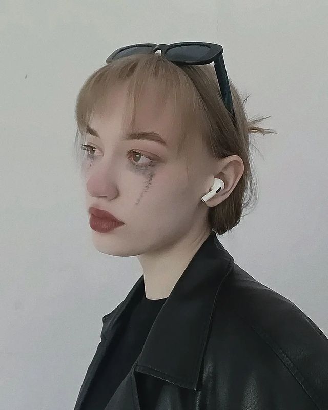 xwzva в LOOKY. . Плачь и смотри 🧟‍♀️