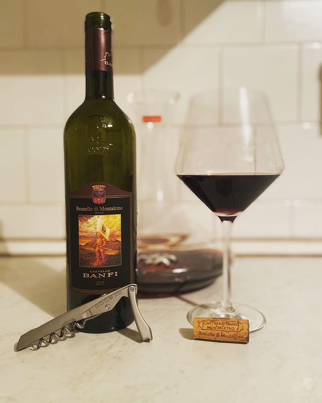 kottvsapogah в LOOKY. #wine,#winestagram,#winelover,#winetasting,#vino,#вино,#брунелло,#brunello,#санджовезе,#banfi,#italy,#italy🇮🇹,#italywine,#moscow,#toscana. Brunello di Montalci...