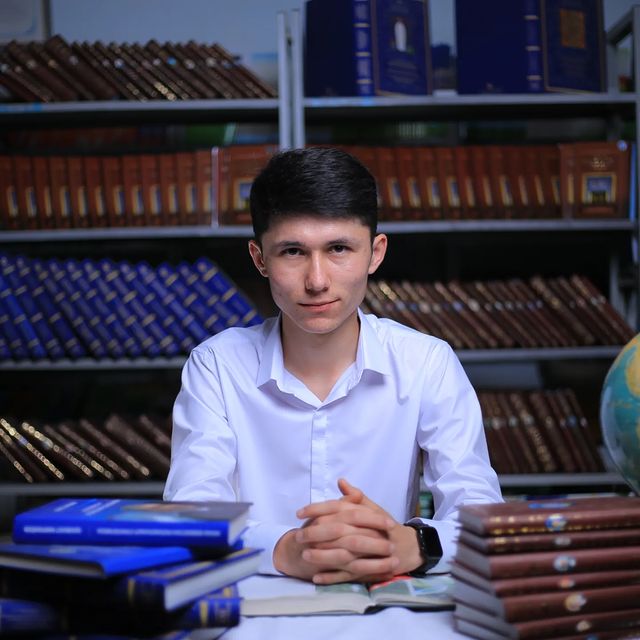 akbarikramov_ в LOOKY. . 🖤