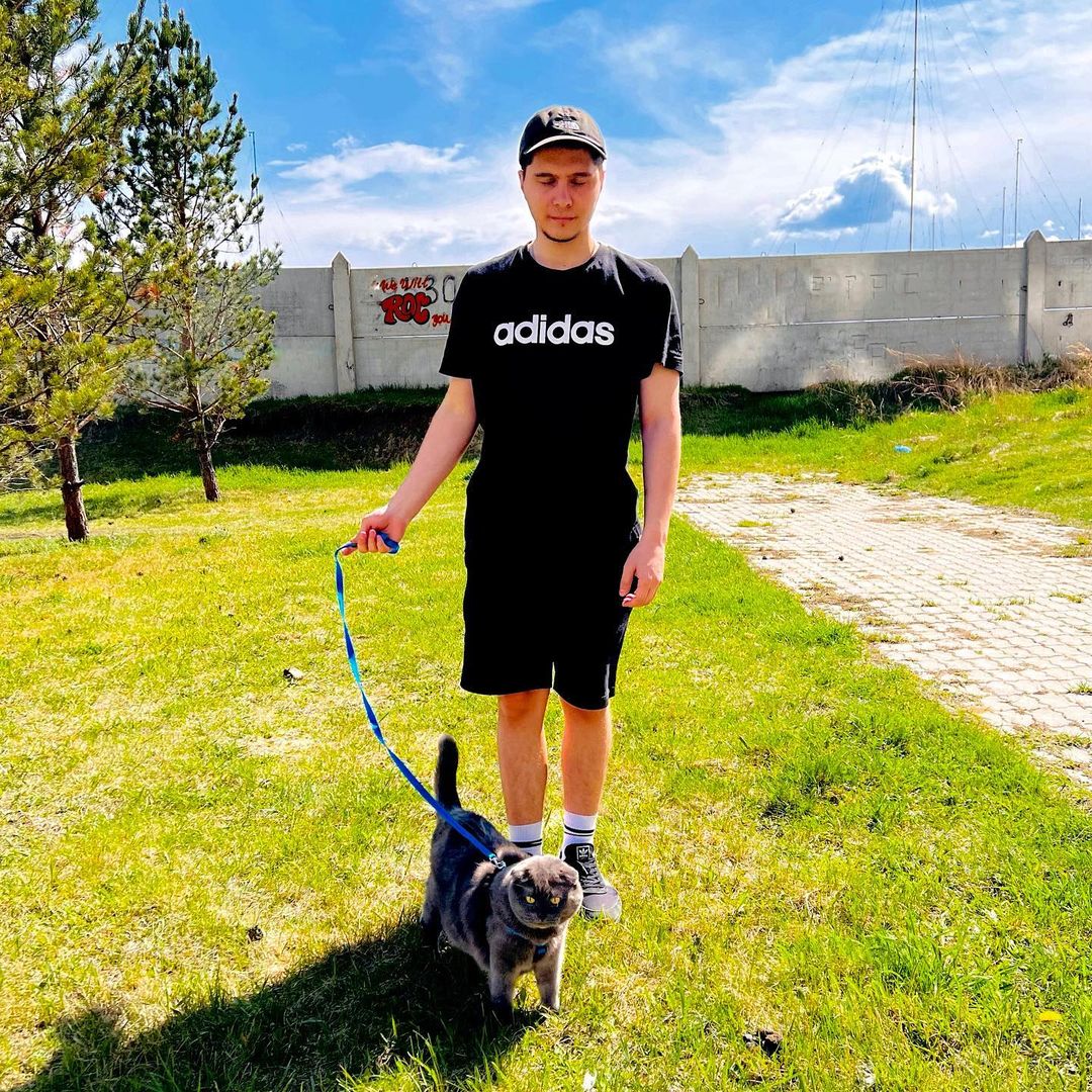 nukemost in LOOKY. . Хааай зяблс😎🐈‍⬛