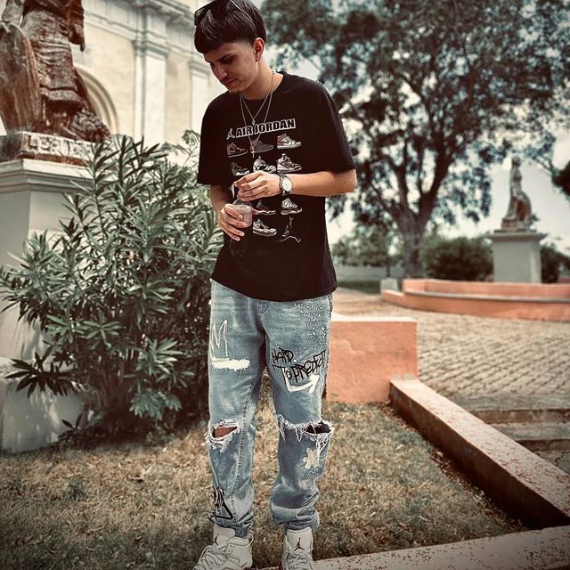 chrissbouza в LOOKY. #goat#instagram#cocacola#jordan#nike,#photography#followforfollowback#cuba#instafashion,#travel,#model,#fashion. 🚦Every inch of your...