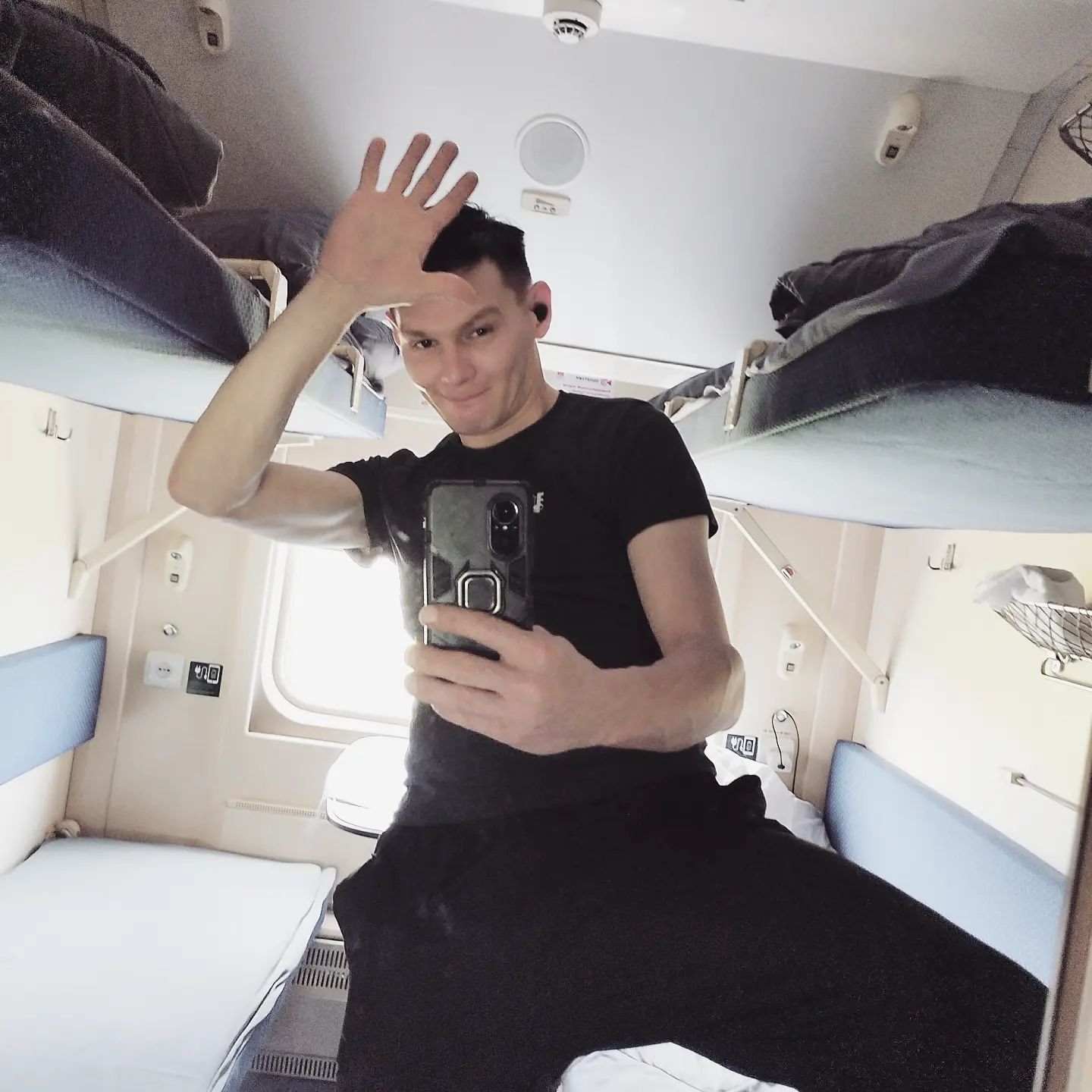 alex_hot_singer в LOOKY. #отпуск2023,#alex_hot_singer,#мысливслух,#вашalexhotsinger,#сочиволгоград. «Никогда не бойтесь ...