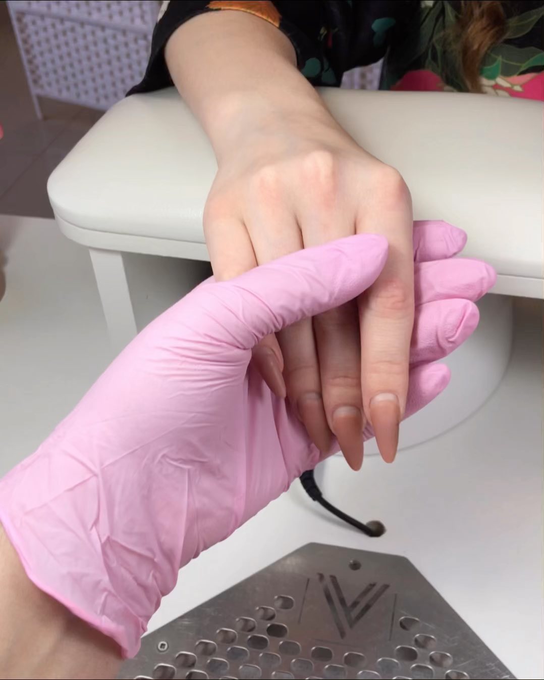 natysik_nails_mv в LOOKY. #рилсы#топрилс#топмастеров#наращиваниеногтей#коррекциягель#коррекцияногтейгелем#маникюр#маникюрныйкач#педикюр#ногтиабстракция#ногти#люблюжизнь. Когда работа в удово...