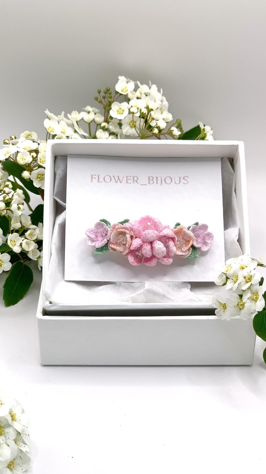 flower_bijous в LOOKY. #заколкиручнойработы,#заколкисцветами,#ювелирнаяработа,#microcrochet. Заколка для 🐶 ювели...