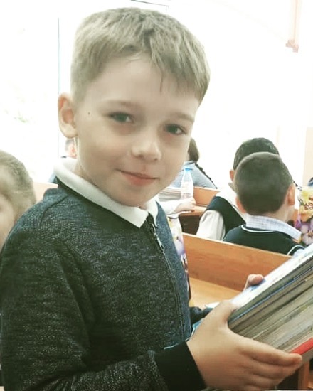 sandrinia8 в LOOKY. . Вот и окончил 1 клас...