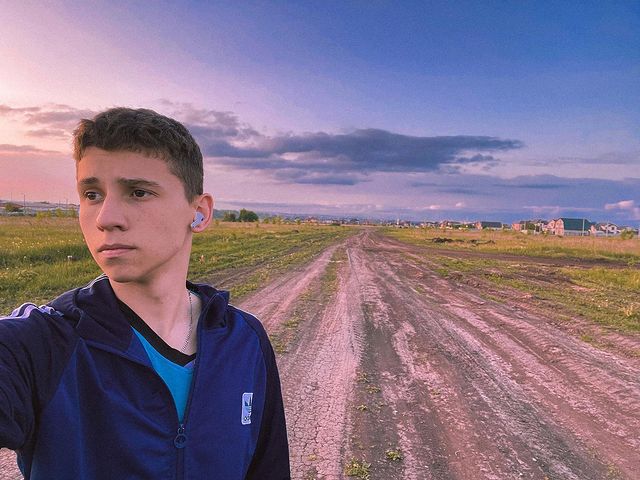 daniil_zvezda_ в LOOKY. . null