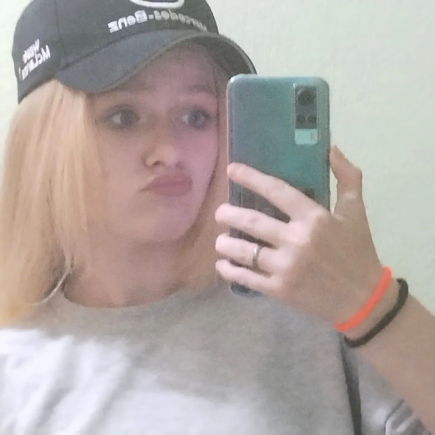 dashuka_228_ in LOOKY. . Я хочу машину чёрную...