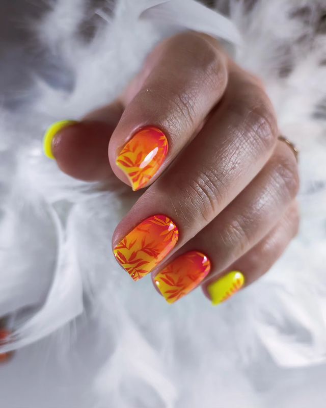 kuzmina.nailartist в LOOKY. . Выполнено:

▫️снятие...