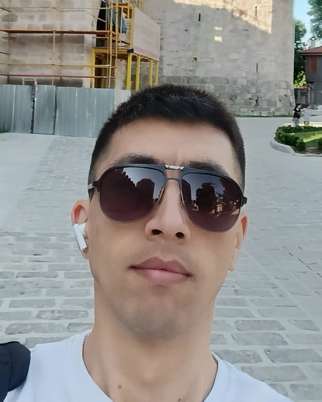 alisher_2018_ in LOOKY. . null