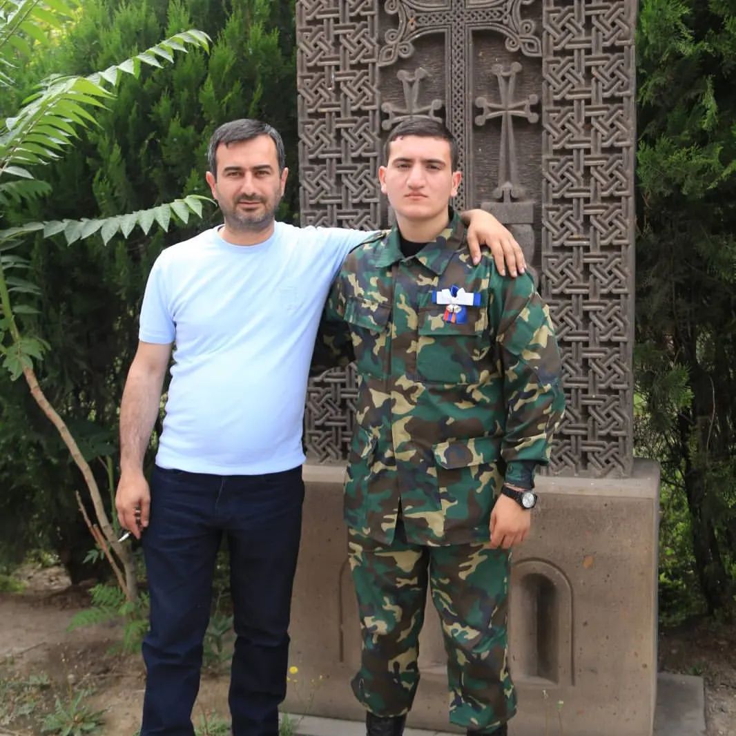 hovhannisyan._.karen в LOOKY — публикация