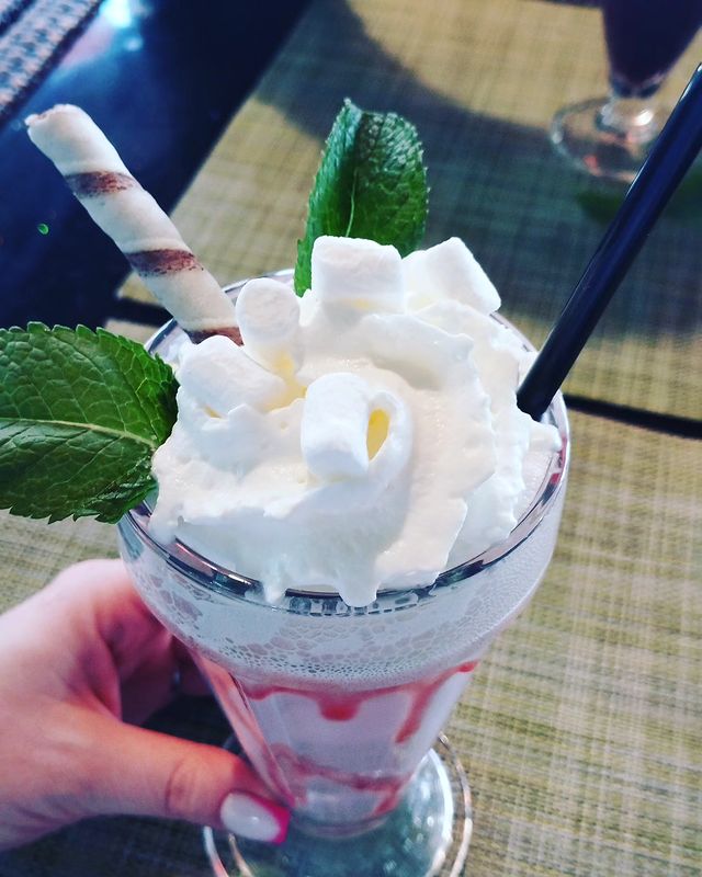 masyanya_mur_ в LOOKY. #выходной,#вдушелюбовь❤️,#толькотыия❤️,#лето,#кафе,#воробьевыгоры,#инстамир,#instagram,#бамболейло. Быть любимой – это б...